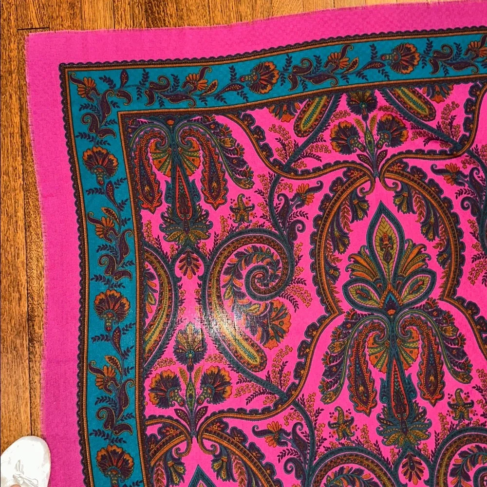Vintage Designs by‎ Shirley Pink & Teal Paisley Very Very Large Polyester Shawl